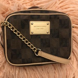 ⭐️Michael kors crossbody⭐️
